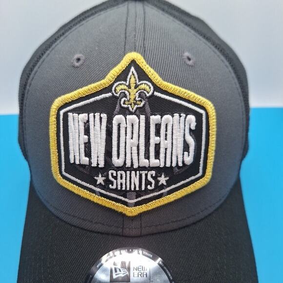 New Orleans Saints Hat M/L Cap Stretch Draft Logo Mesh Back New Era NFL - Picture 2 of 7